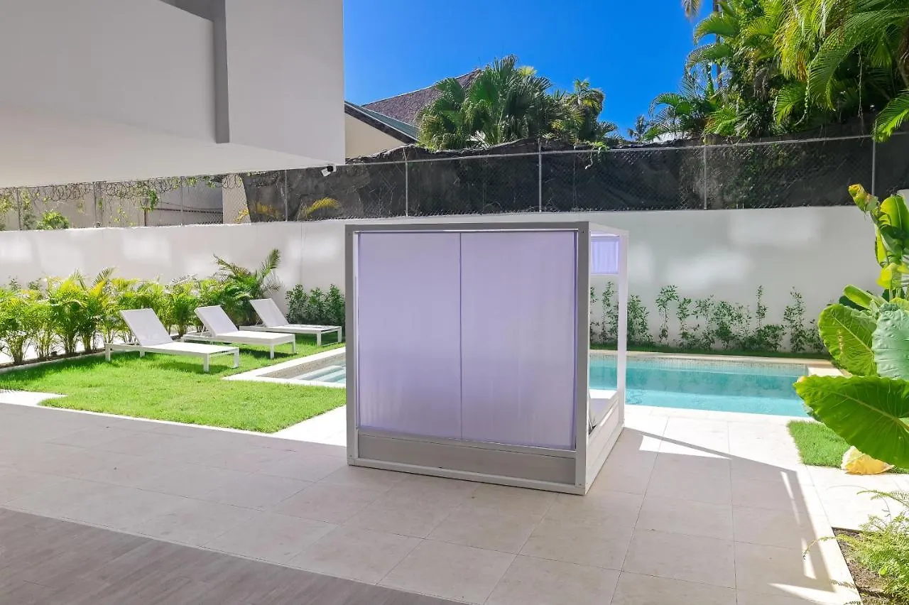 Gorgeous Apartment With Private Picuzzi Steps From Punta Cana